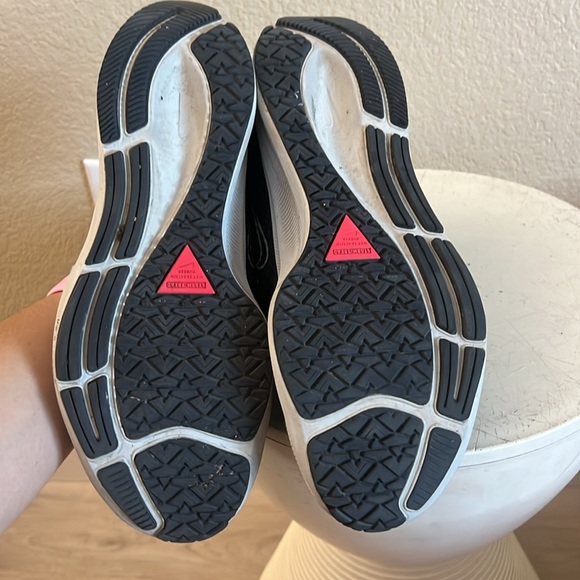 Nike Zoom Pegasus - Picture 5 of 8